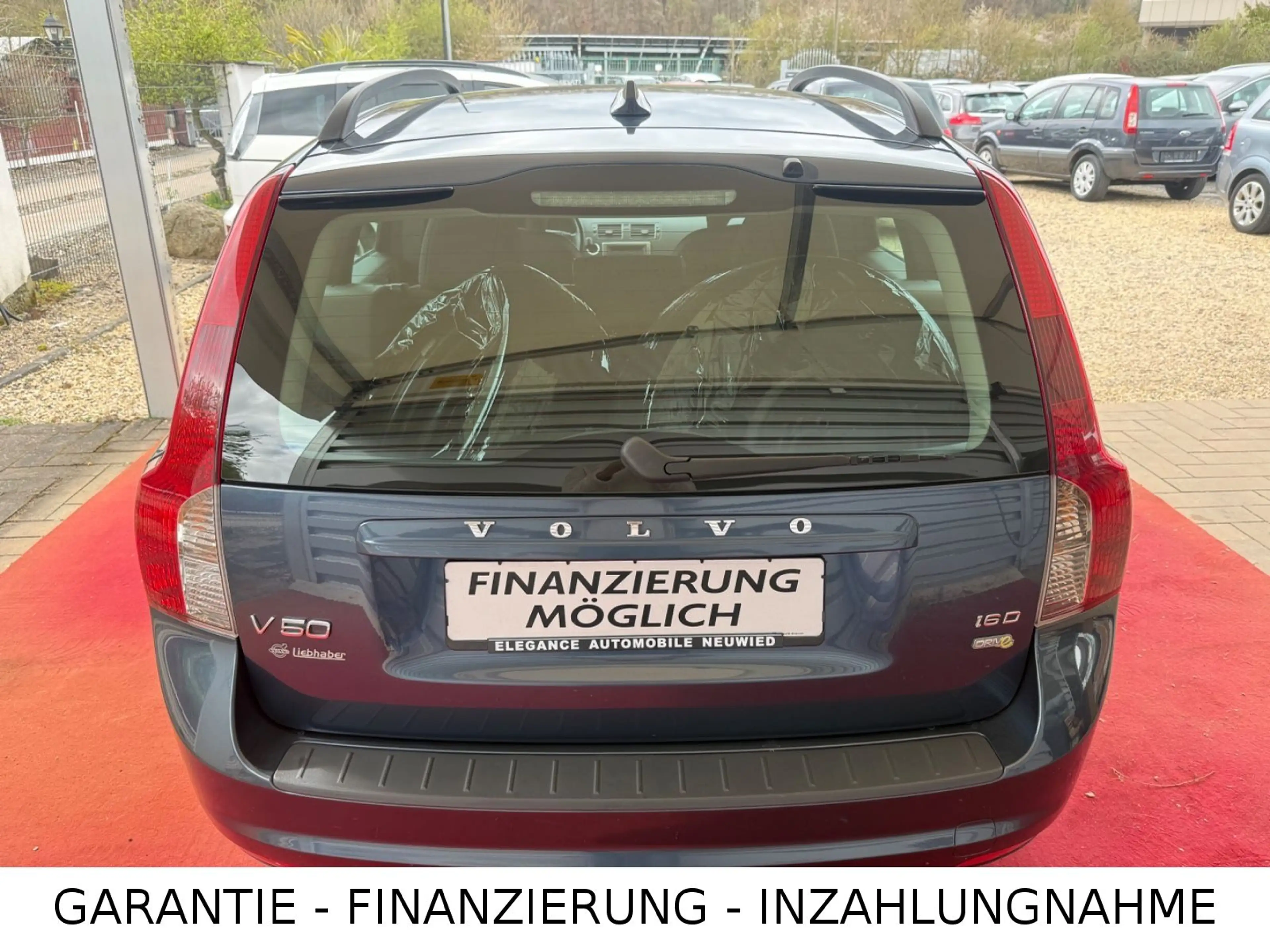Volvo V50 Kombi 1.6 D /1.Hand/Scheckheft/*WENIG KM* — photo 4