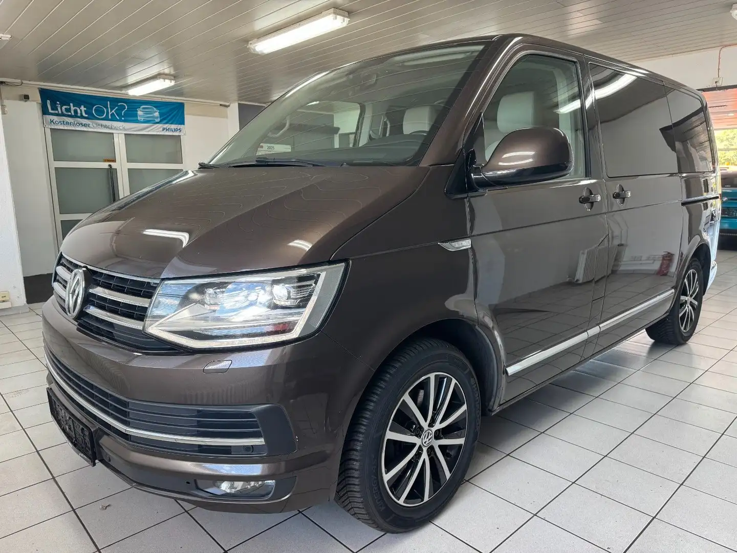 Volkswagen T6 Multivan Highline DSG*ALCANTARA*SHZ*PDC*2. Hd Brun - 2