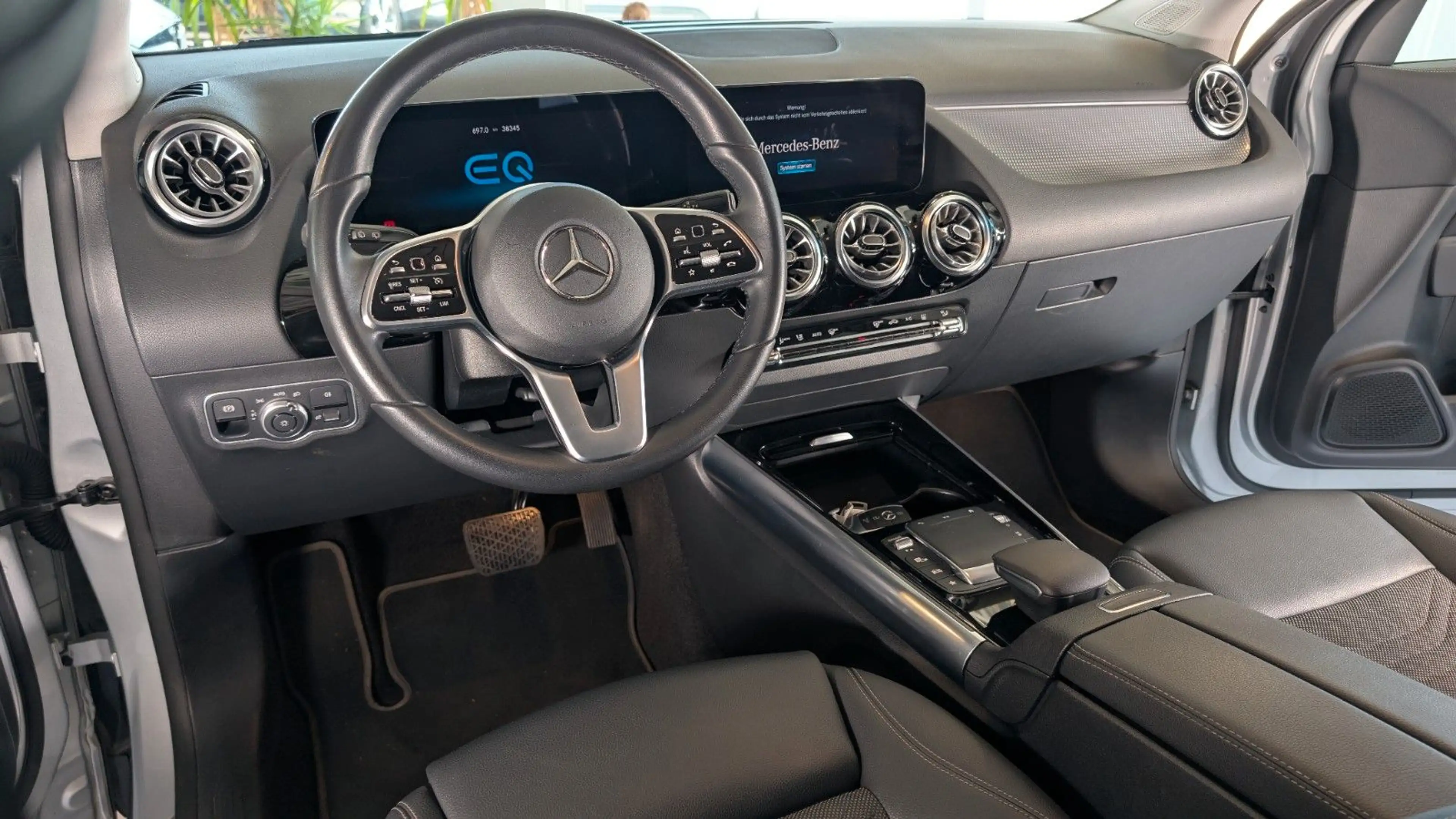 Mercedes-Benz EQA 250 Progressive *PDC*LED*SHZ*AHK*Wärmepumpe — photo 7