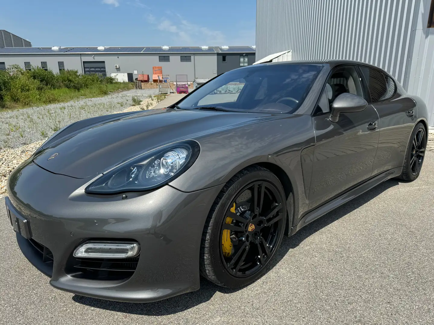 Porsche Panamera Turbo S *Approved*NAVI*SITZHZG.*KERAMIK*TOP* Grau - 1