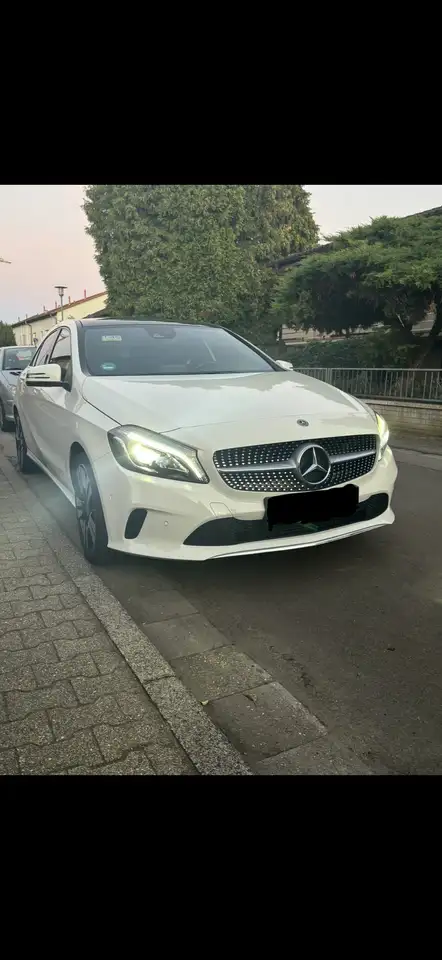 Mercedes-Benz A 180