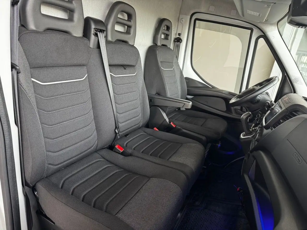 Iveco Daily 2024 — фото 14