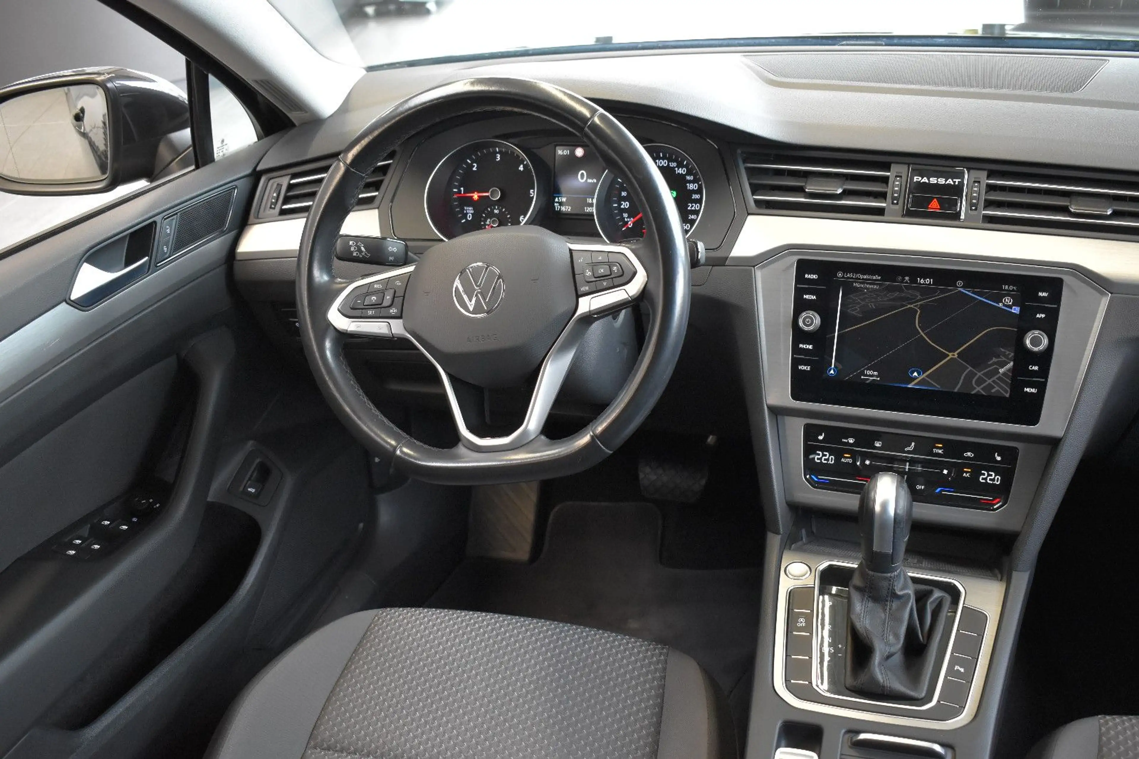 Volkswagen Passat Variant 2.0TDI DSG LED~ACC~RFKamera~DAB — photo 10