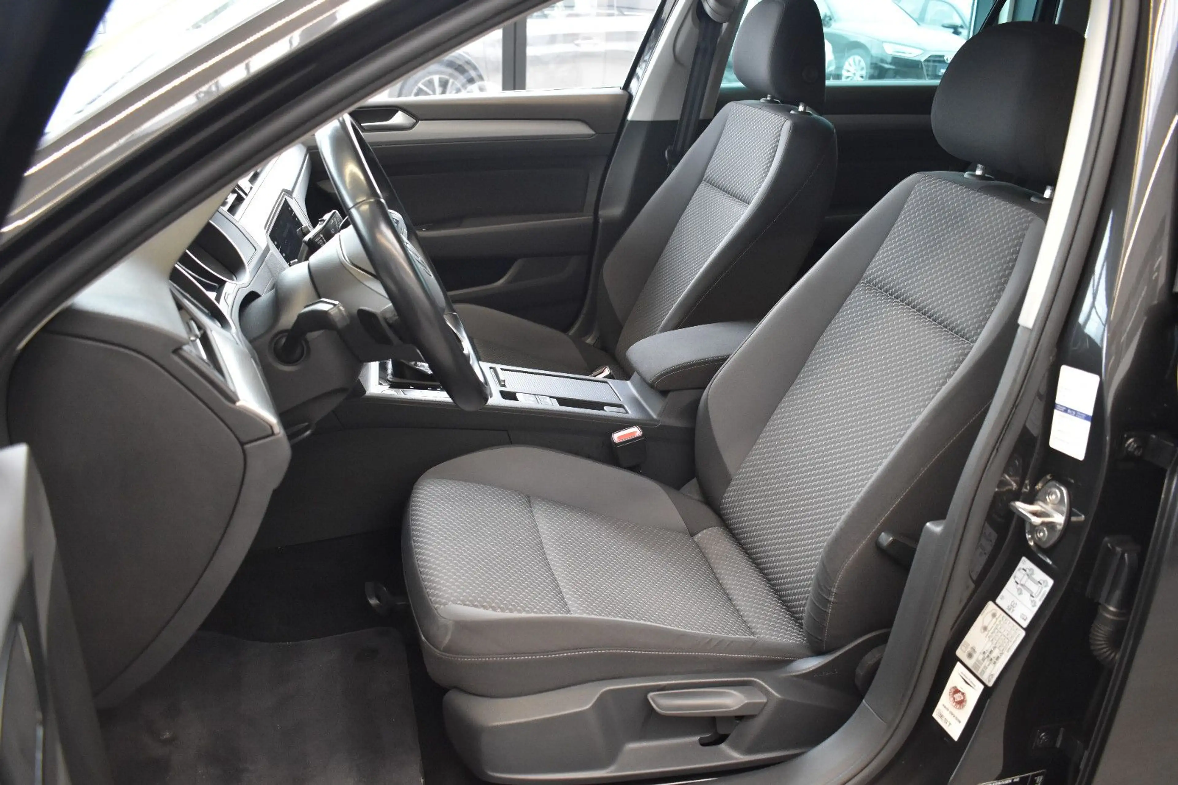 Volkswagen Passat Variant 2.0TDI DSG LED~ACC~RFKamera~DAB — photo 8