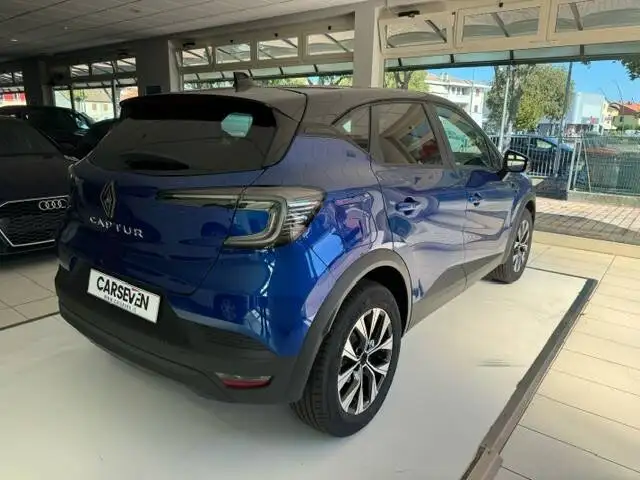 Renault Captur view 4