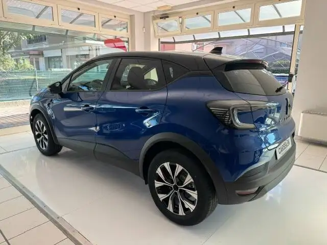 Renault Captur view 2