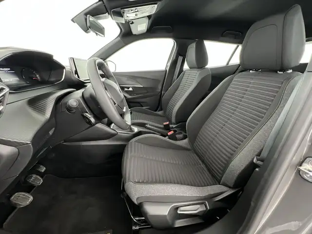 Peugeot 2008 view 7