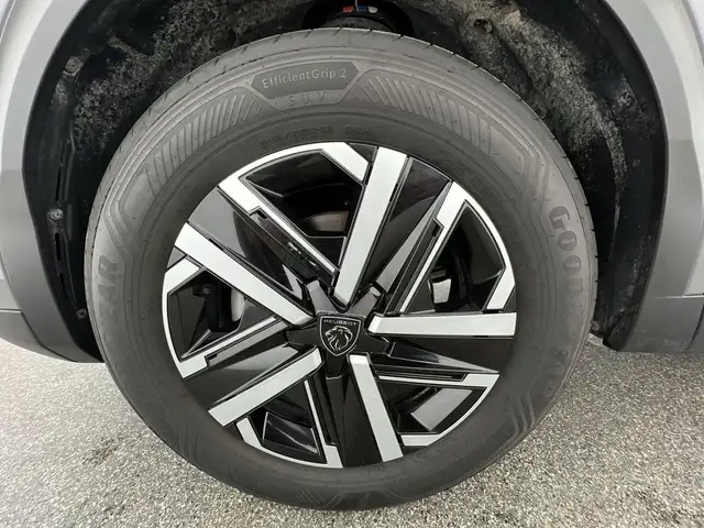 Peugeot 2008 view 10