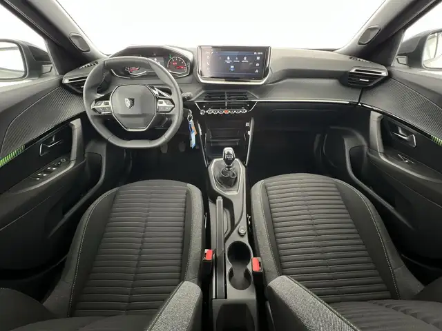 Peugeot 2008 view 6