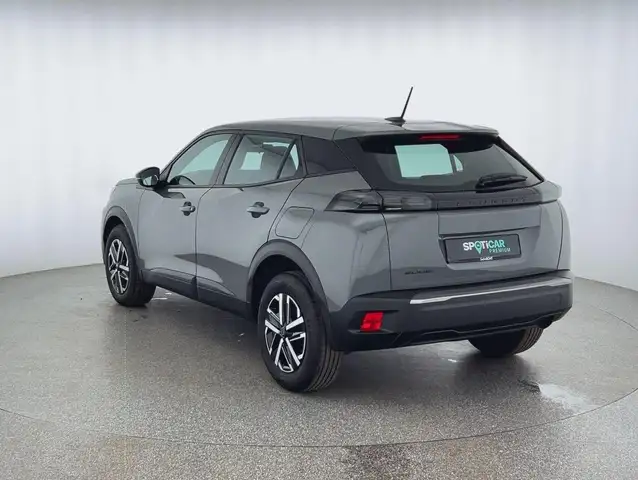Peugeot 2008 view 5