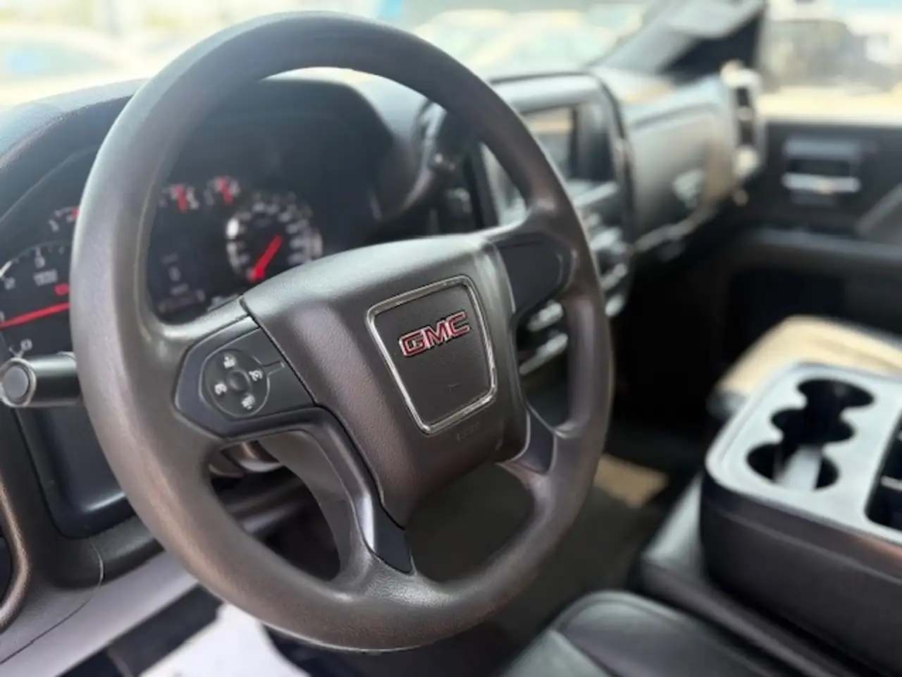 GMC Sierra 1500 photo GMC Sierra 1500