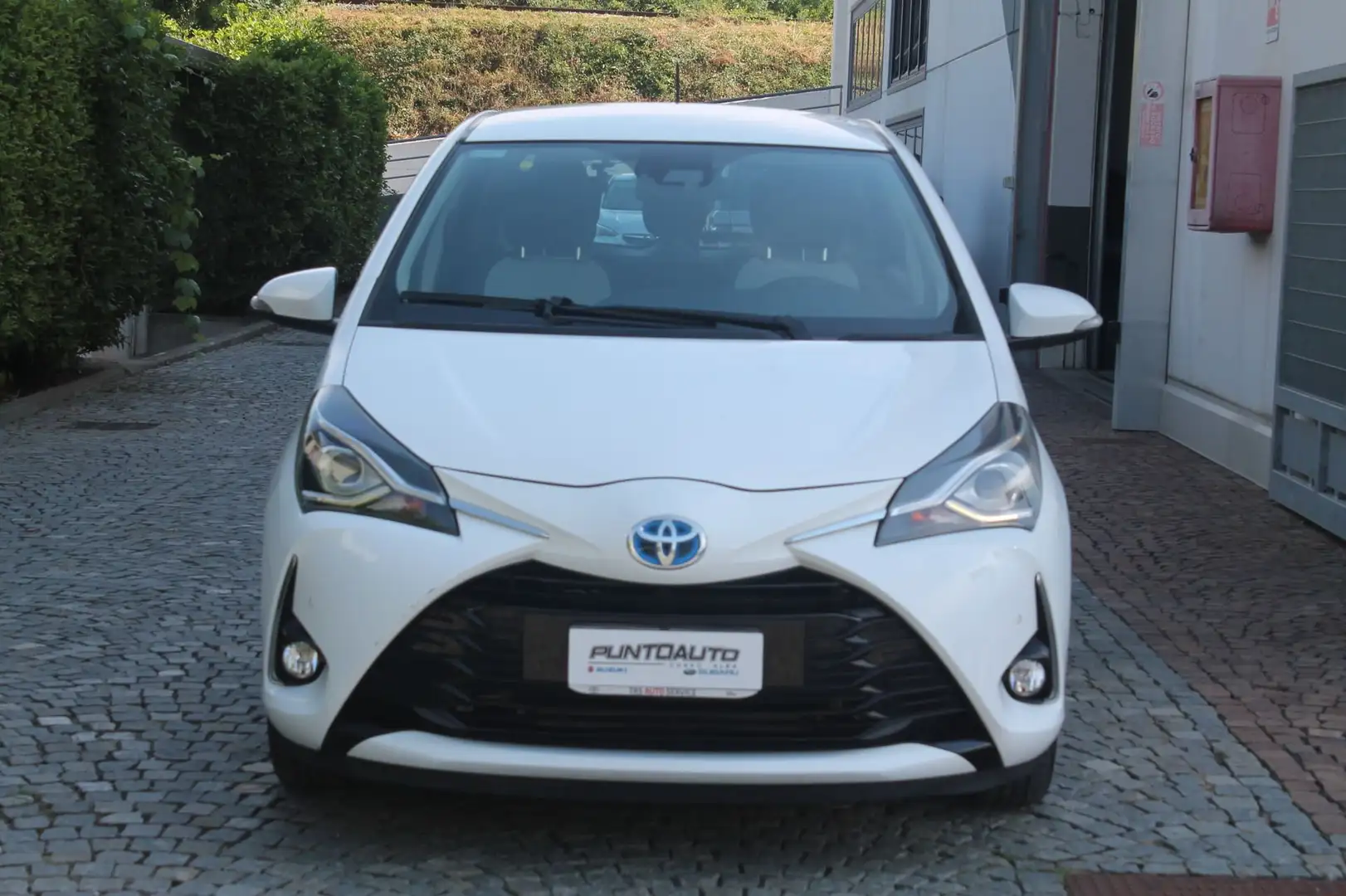 Toyota Yaris 1.5 Hybrid 5 porte Active Blanc - 2