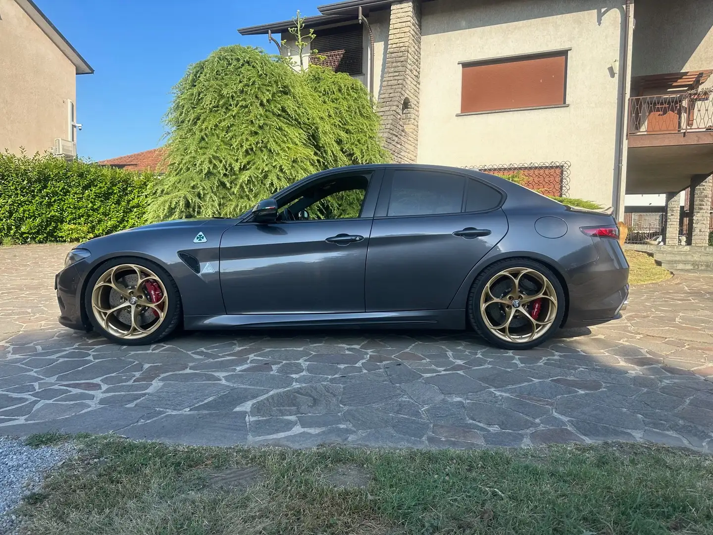 Alfa Romeo Giulia Giulia 2016 2.9 t V6 Quadrifoglio 510cv auto my19 Grigio - 1