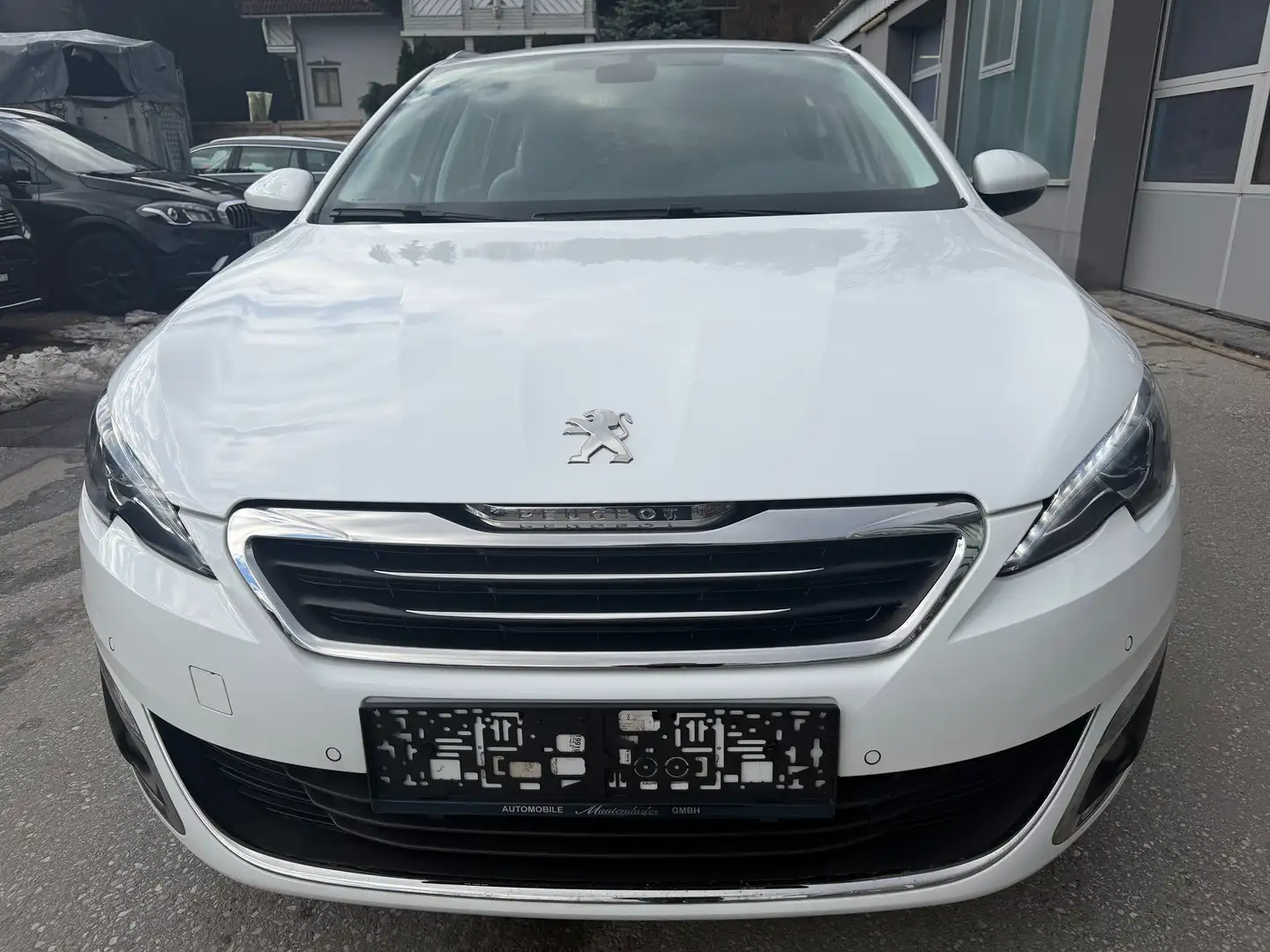Peugeot 308 Allure 1,6 HDi 120 Weiß - 2