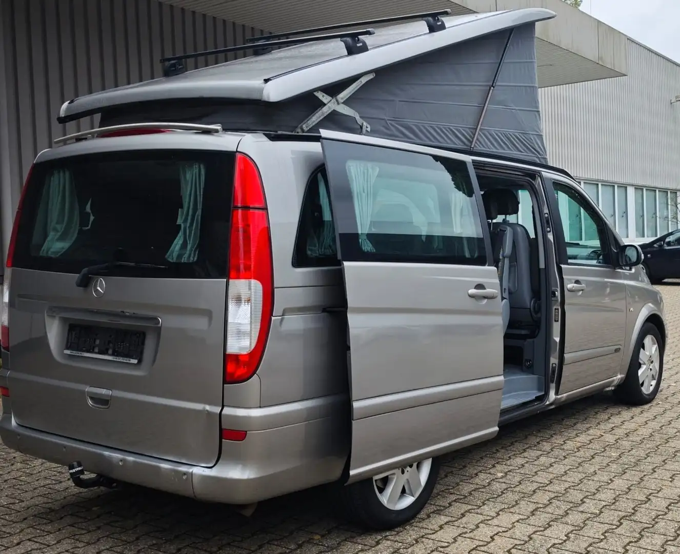 Mercedes-Benz Viano Fun 3.0 CDI lang Hochbett Silber - 2
