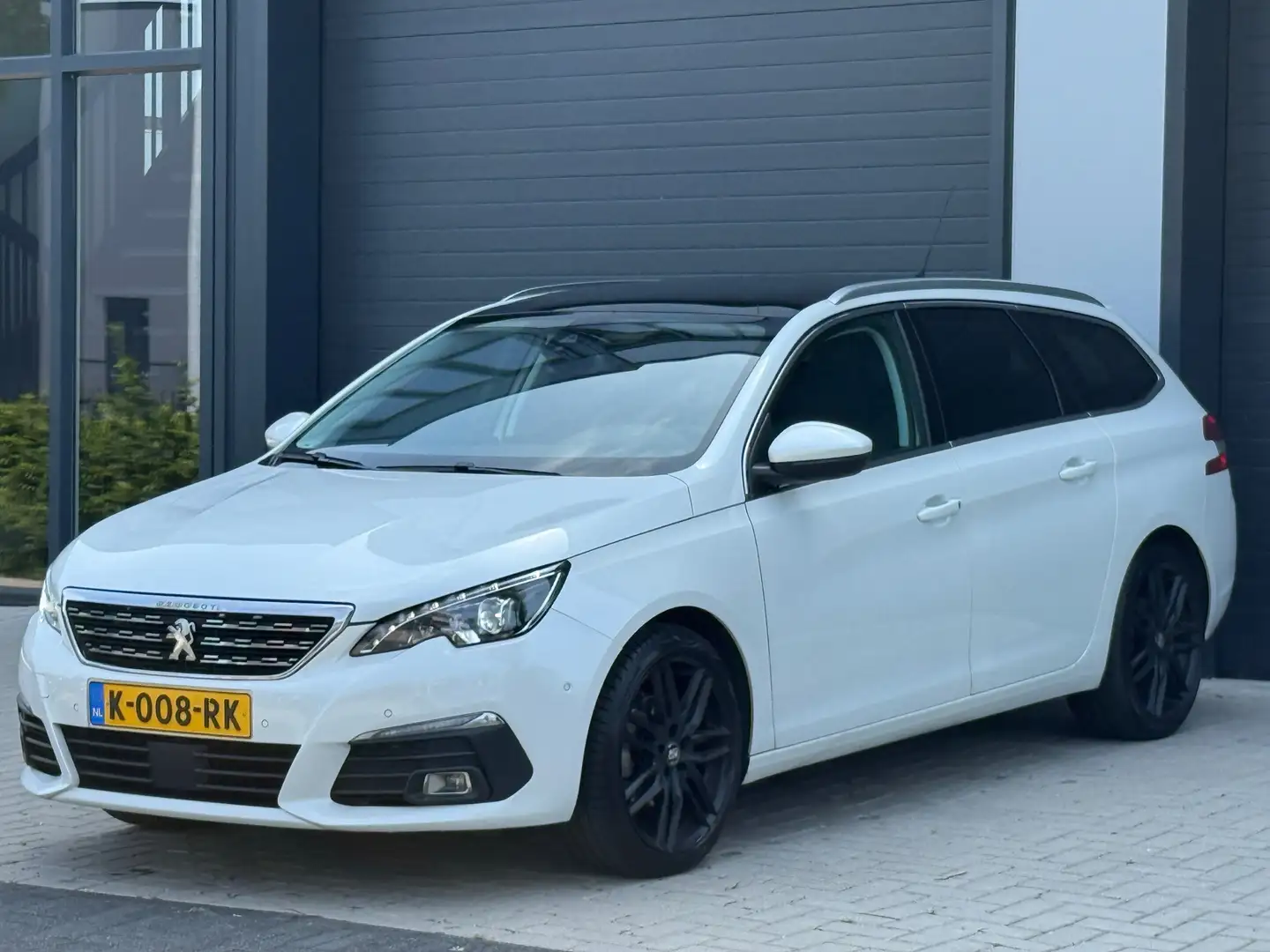 Peugeot 308 SW 1.2 PureTech Blue Premium / Automaat / Pano Wit - 2