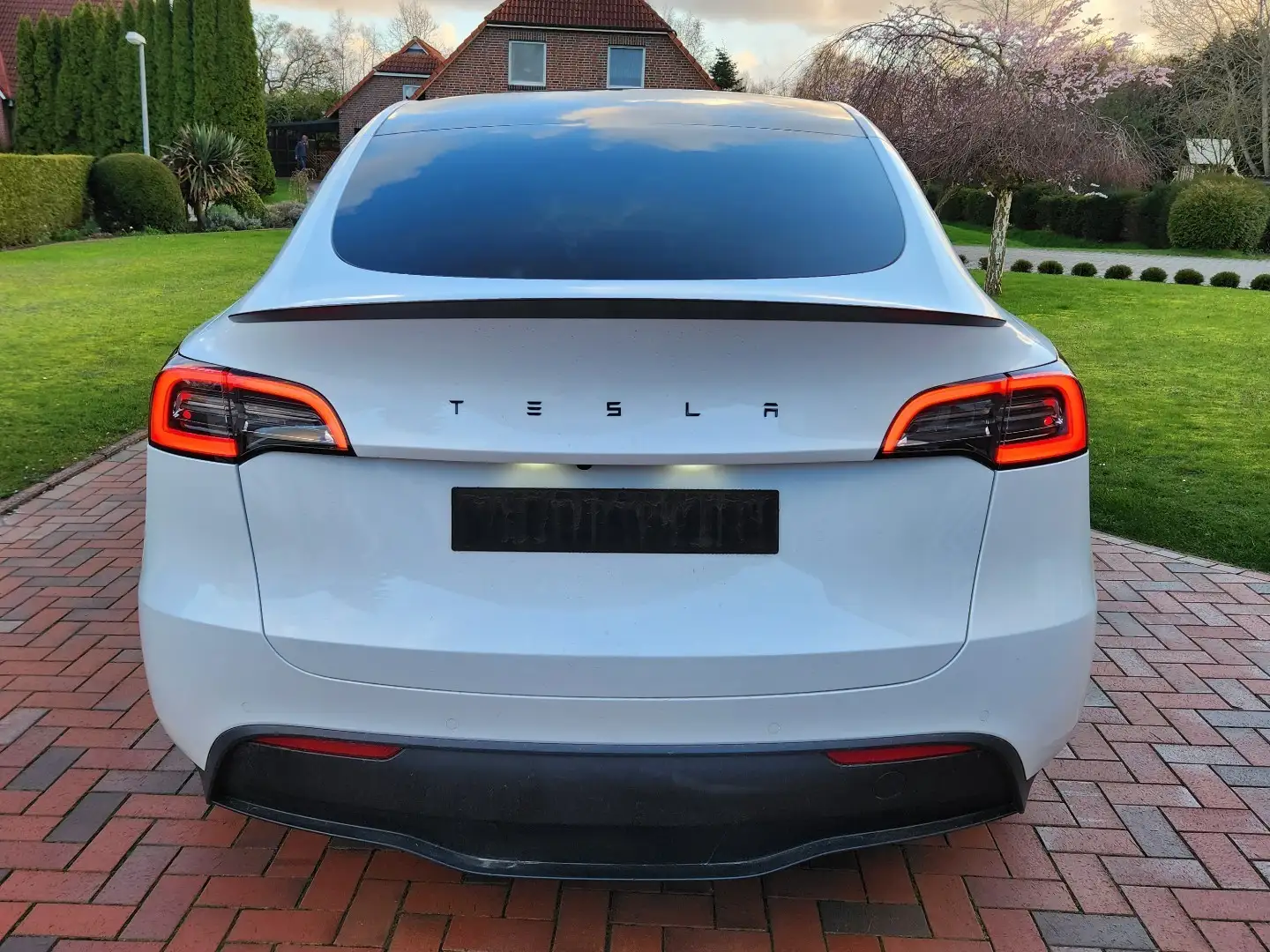 Tesla Model Y Performance Dual Motor AWD Blanc - 2