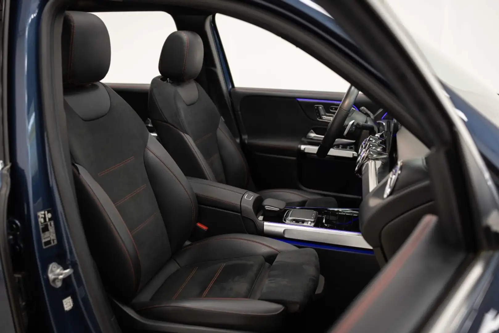 Mercedes-Benz GLB 200 200d 8G-DCT Bleu - 2