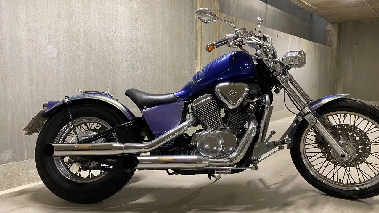 Honda VT 600