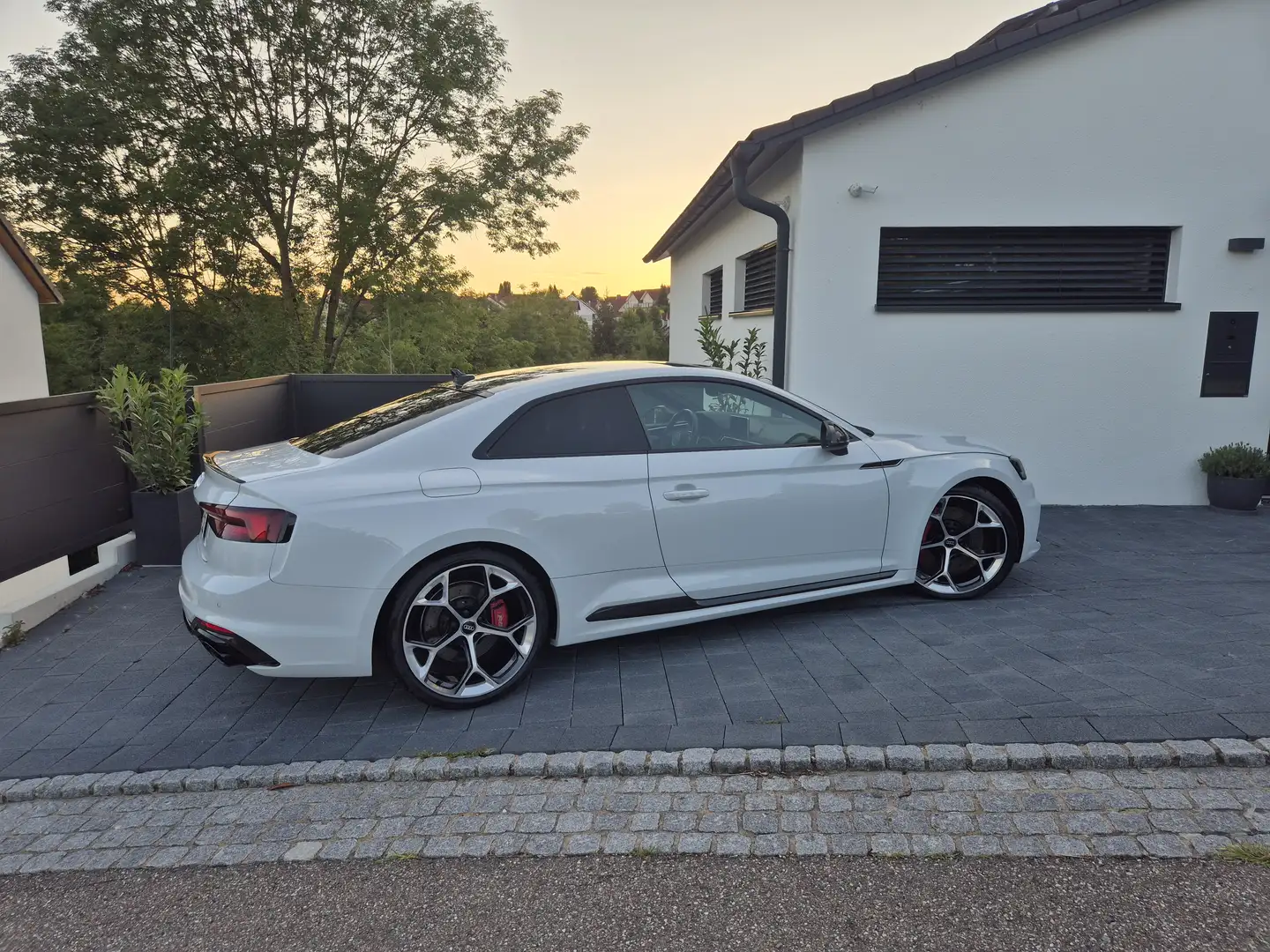 Audi RS5 RS5 Coupe, gr. Carbonpaket, RS Competition Felgen Weiß - 1