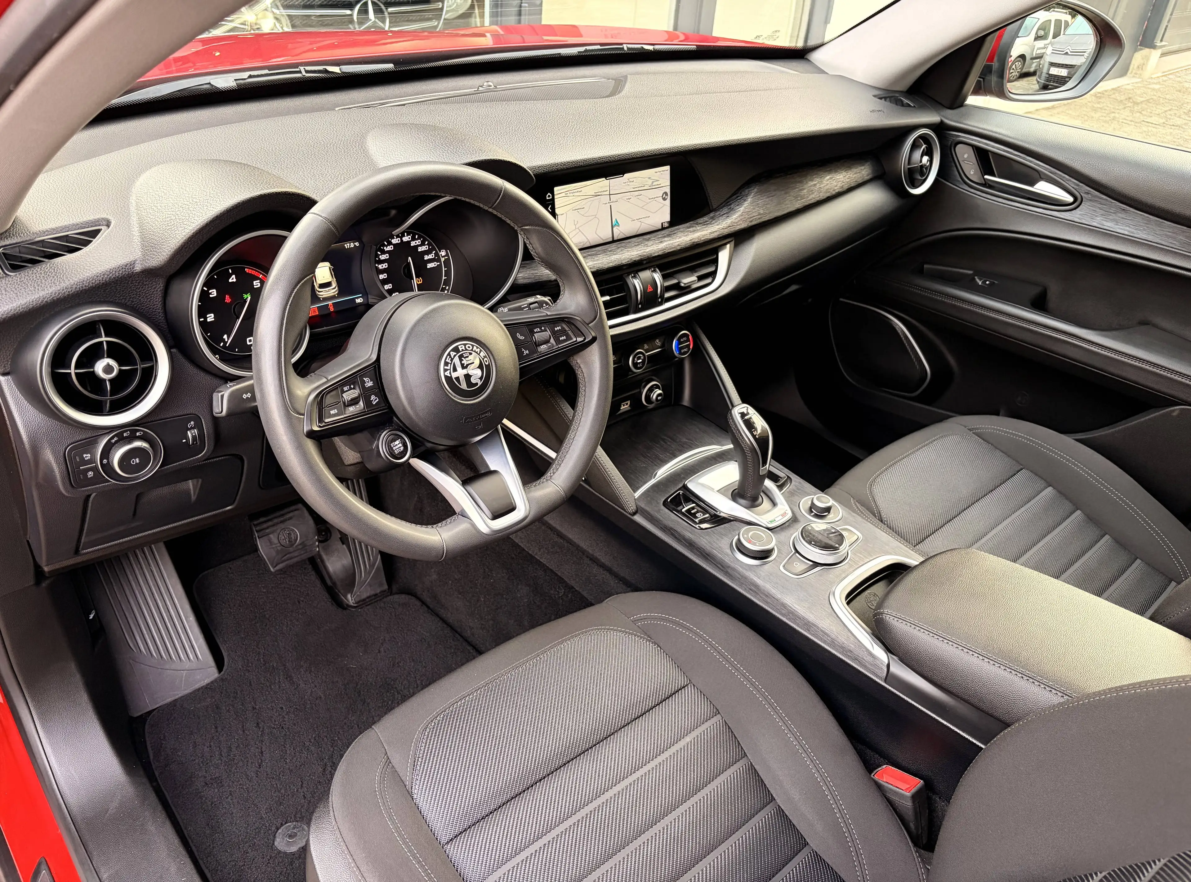 Alfa Romeo Stelvio 2.2 MJD Super - Carplay — photo 12