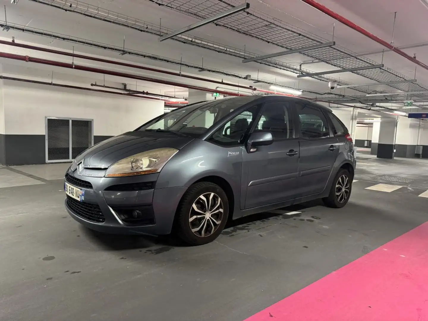 Citroen C4 1.6 HDI 110 Bleu - 1
