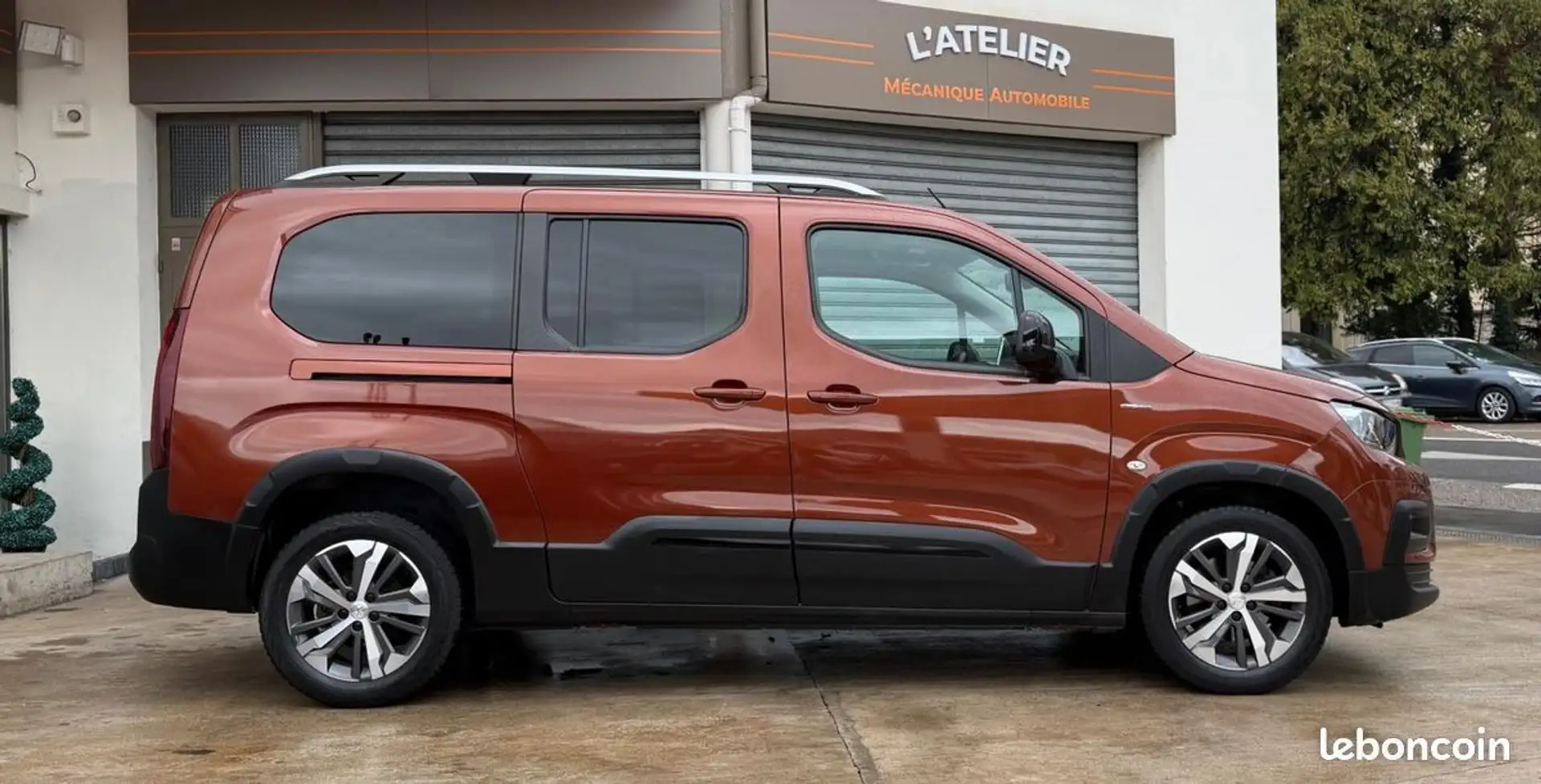 Peugeot Rifter LONG 1.5 BLUEHDI 130 GT LINE 7 PL + ATTELAGE CAMÉRA CARPLAY - 2