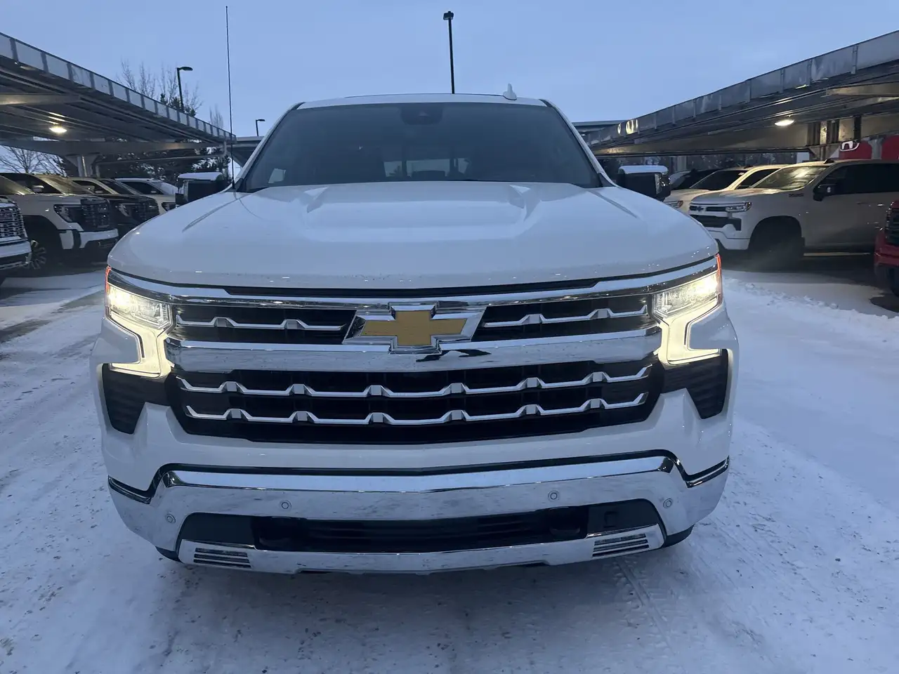 Chevrolet Silverado 1500 снимка Chevrolet Silverado 1500