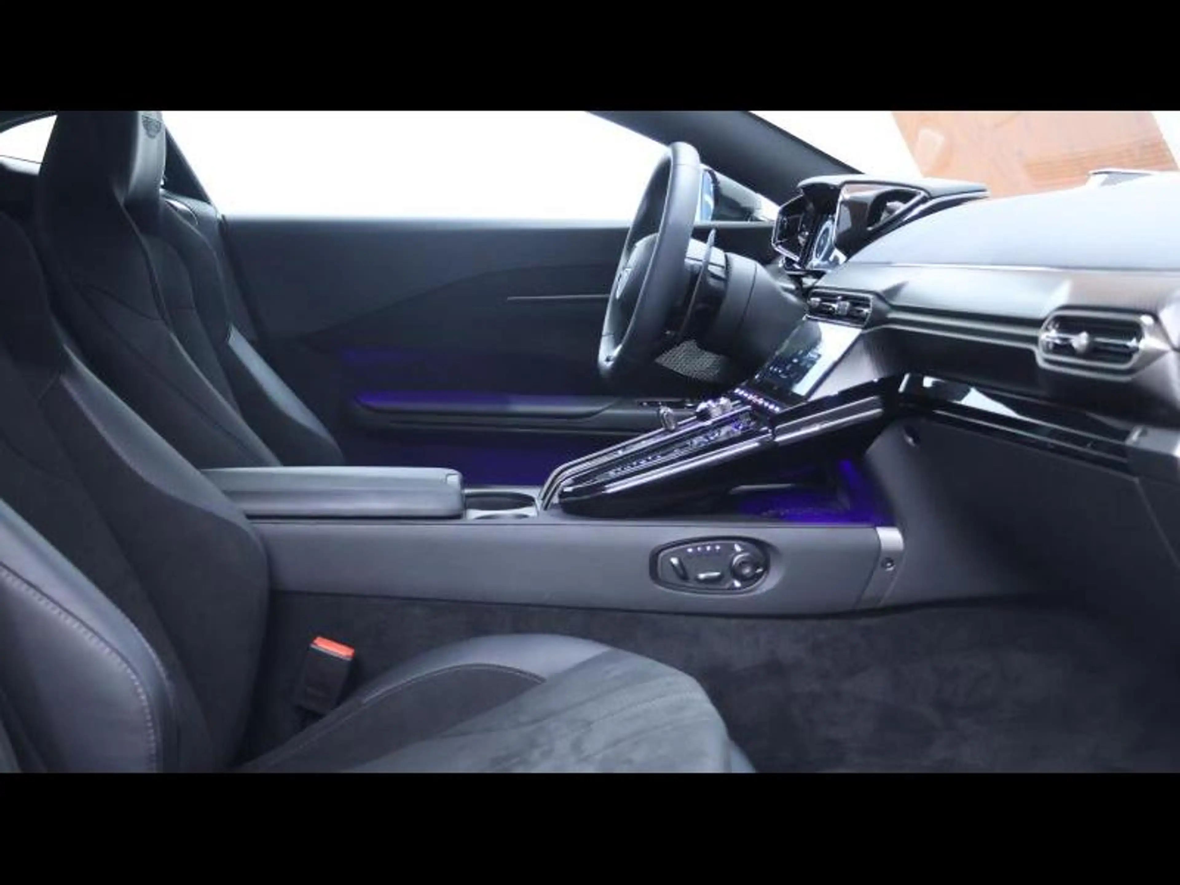 Aston Martin Vantage S 680ch *Xenon Grey — photo 11