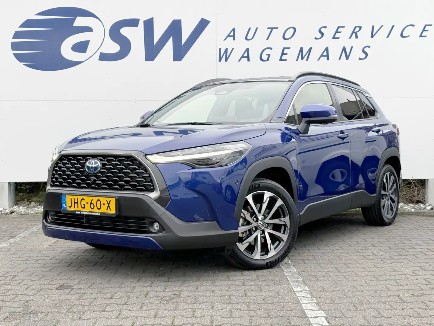Toyota Corolla Cross 2.0 High Power Hybrid Launch Edition | Pano | Lede Bleu - 1
