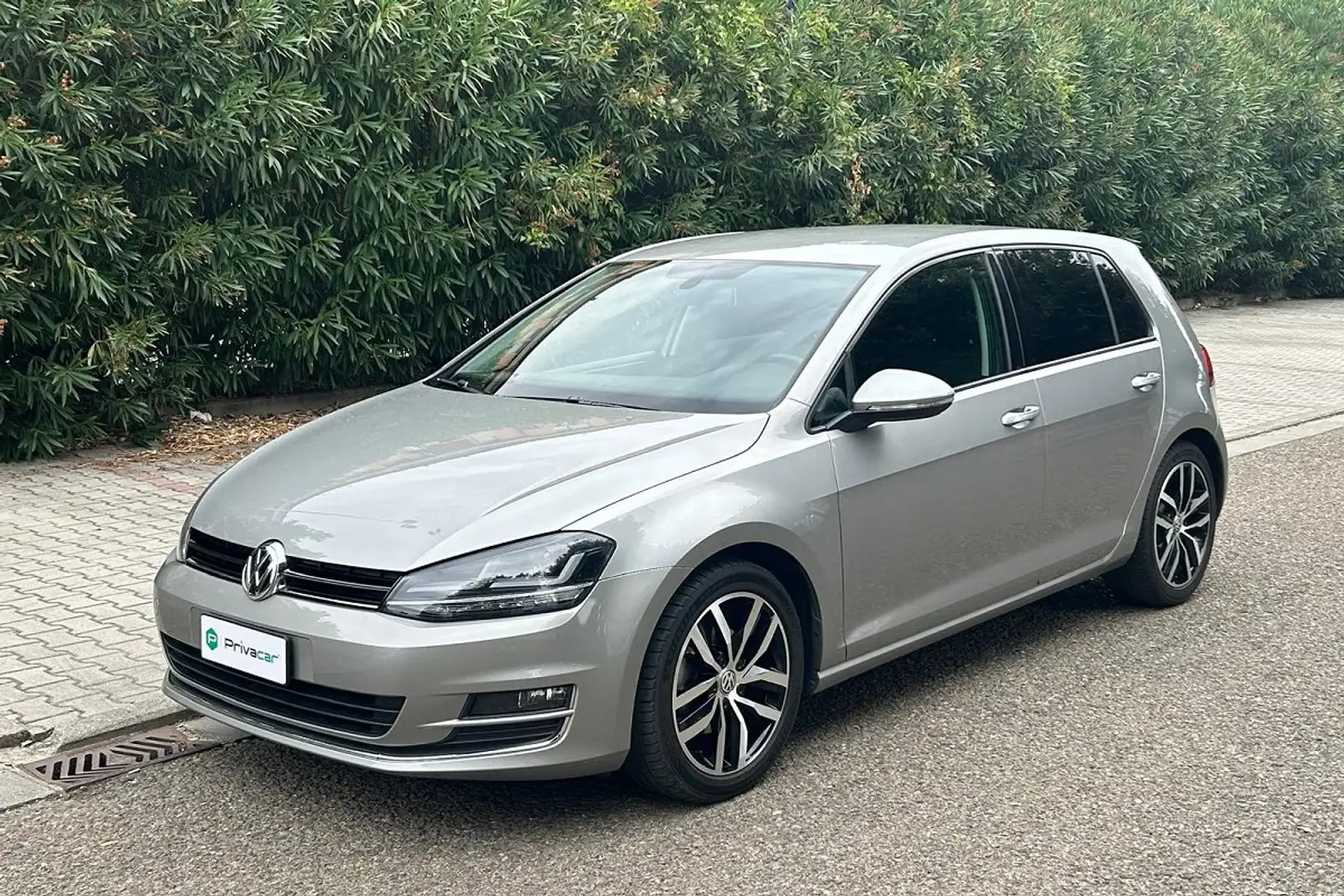 Volkswagen Golf Golf 1.6 TDI 110 CV 5p. Highline BlueMotion Technology Argento - 1