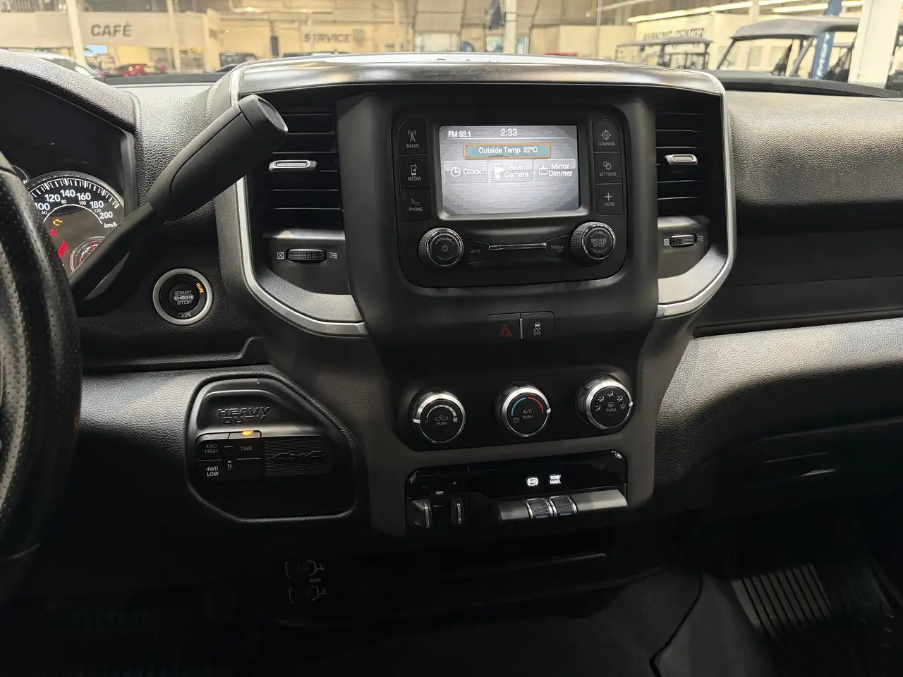 RAM 2500 снимка RAM 2500