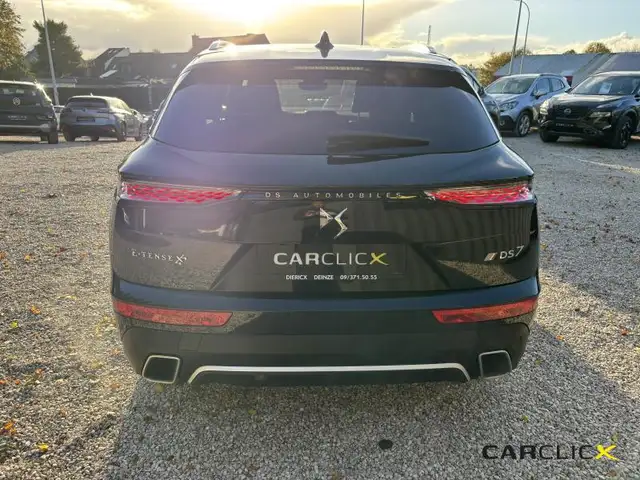 DS Automobiles DS 7 Crossback view 4