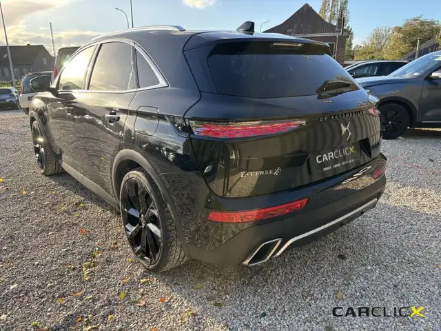 DS Automobiles DS 7 Crossback view 3