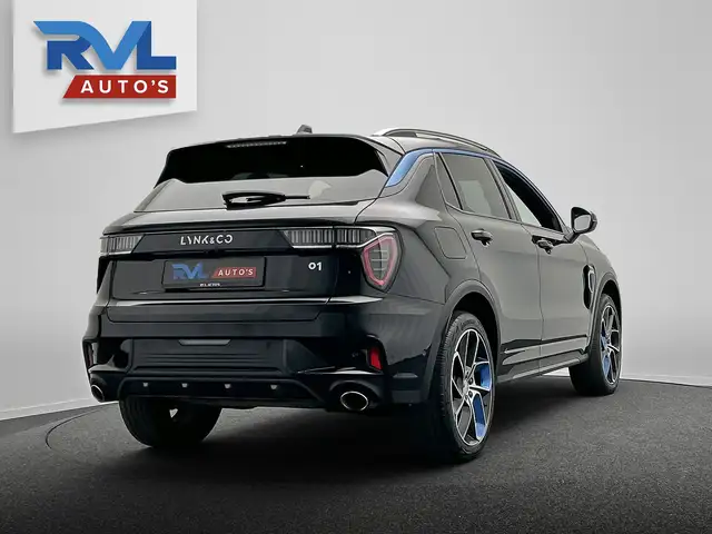 Lynk & Co 01 view 5