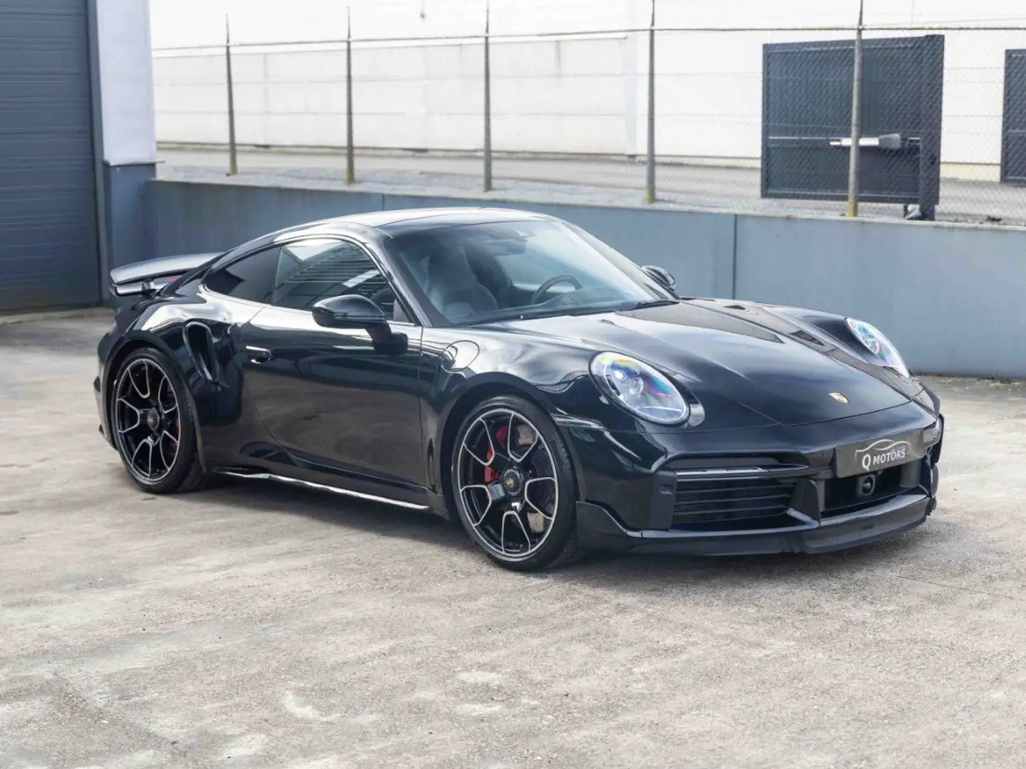 Porsche 992 911 Turbo-PANO-360-VENTI SEATS-KEYLES-ACC-AERO KIT Zwart - 2