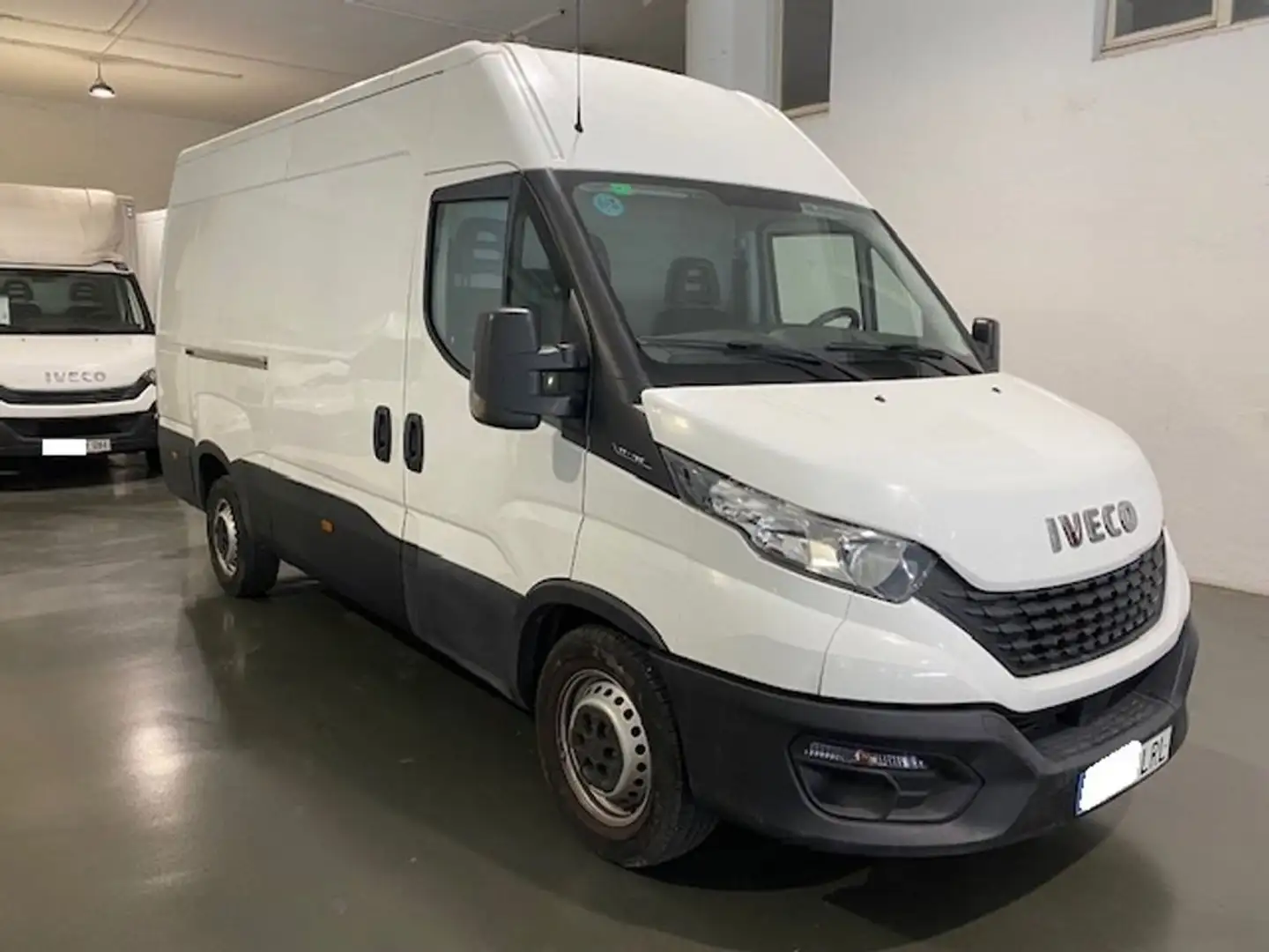 Iveco Daily Furgón 35S16 V 3520L H2 12.0 160cv Biały - 2