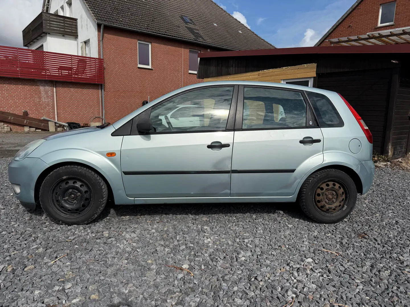 Ford Fiesta Fiesta 5-Türer 1.6 Ghia Silber - 2