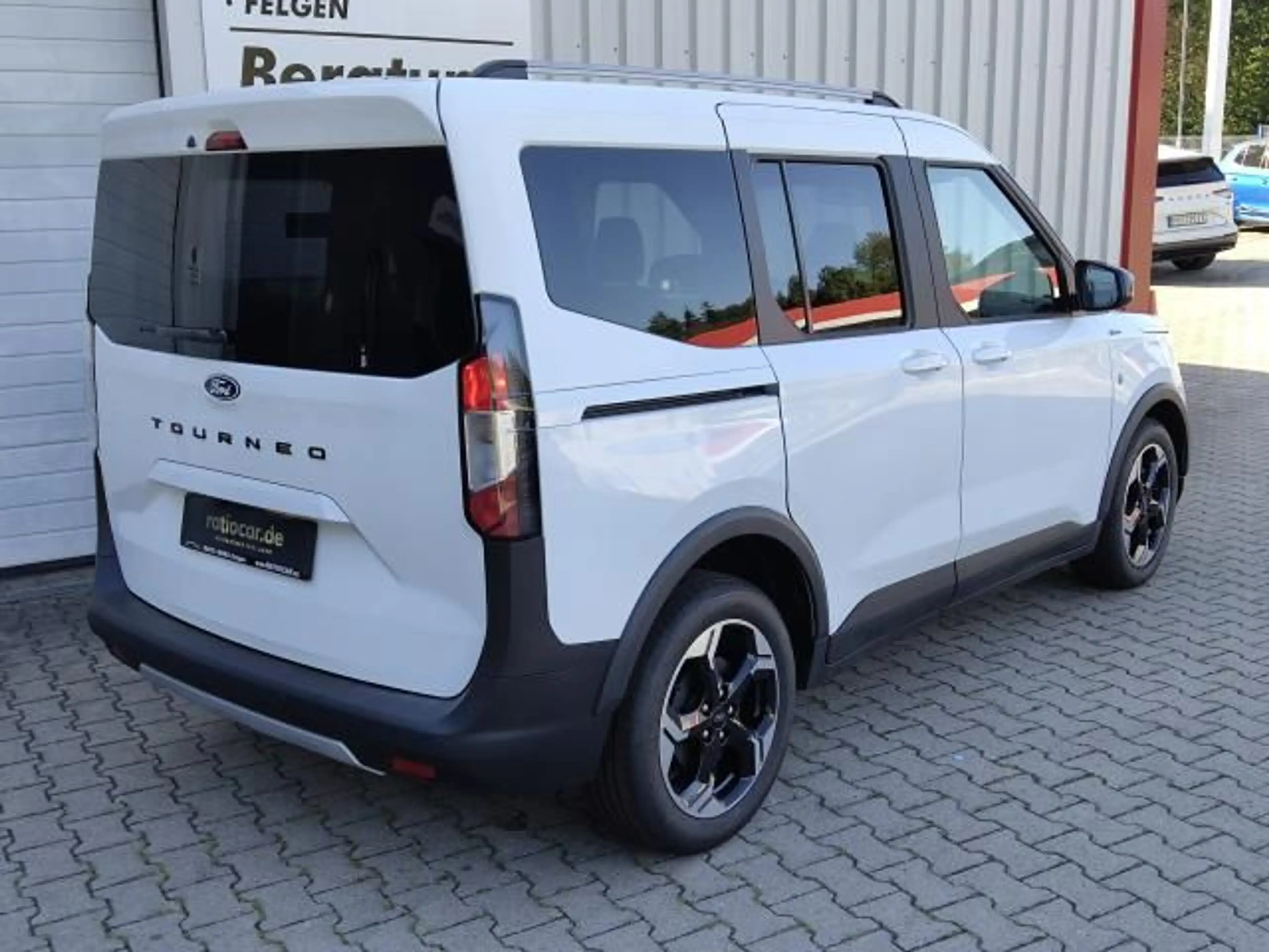Ford Tourneo TOURNEO COURIER 1.0 ECO BOOST ACTIVE PLUS BEHEIZ — photo 5