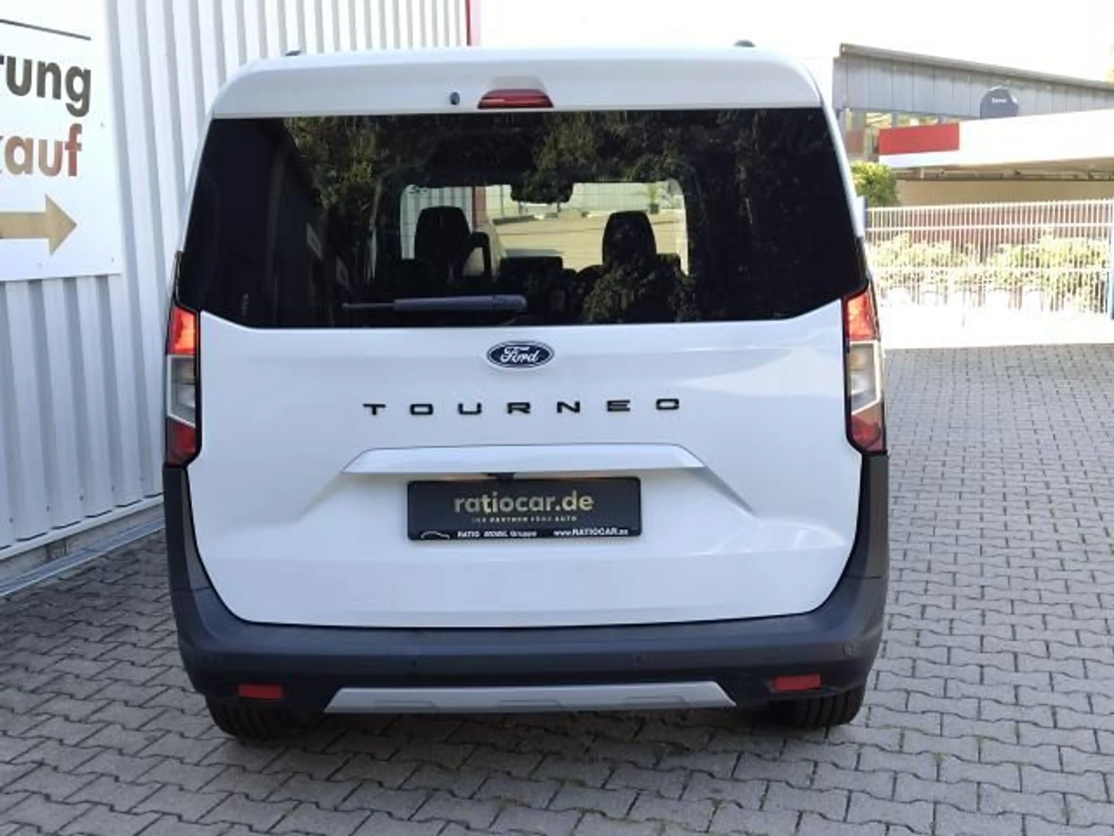 Ford Tourneo TOURNEO COURIER 1.0 ECO BOOST ACTIVE PLUS BEHEIZ — photo 4