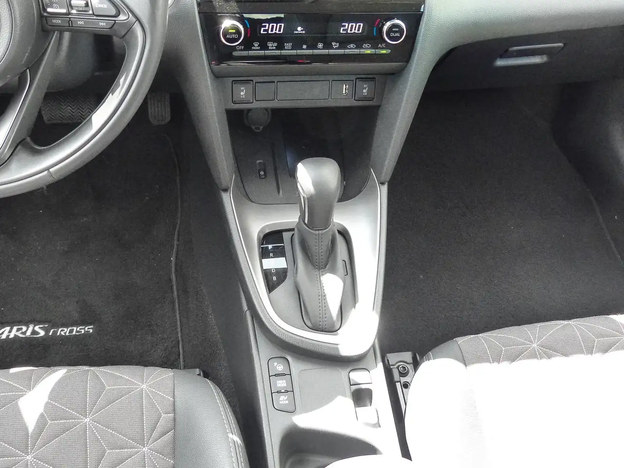 Toyota Yaris Cross 360°, El. Heckkl., Allwetter, миниатюра 11
