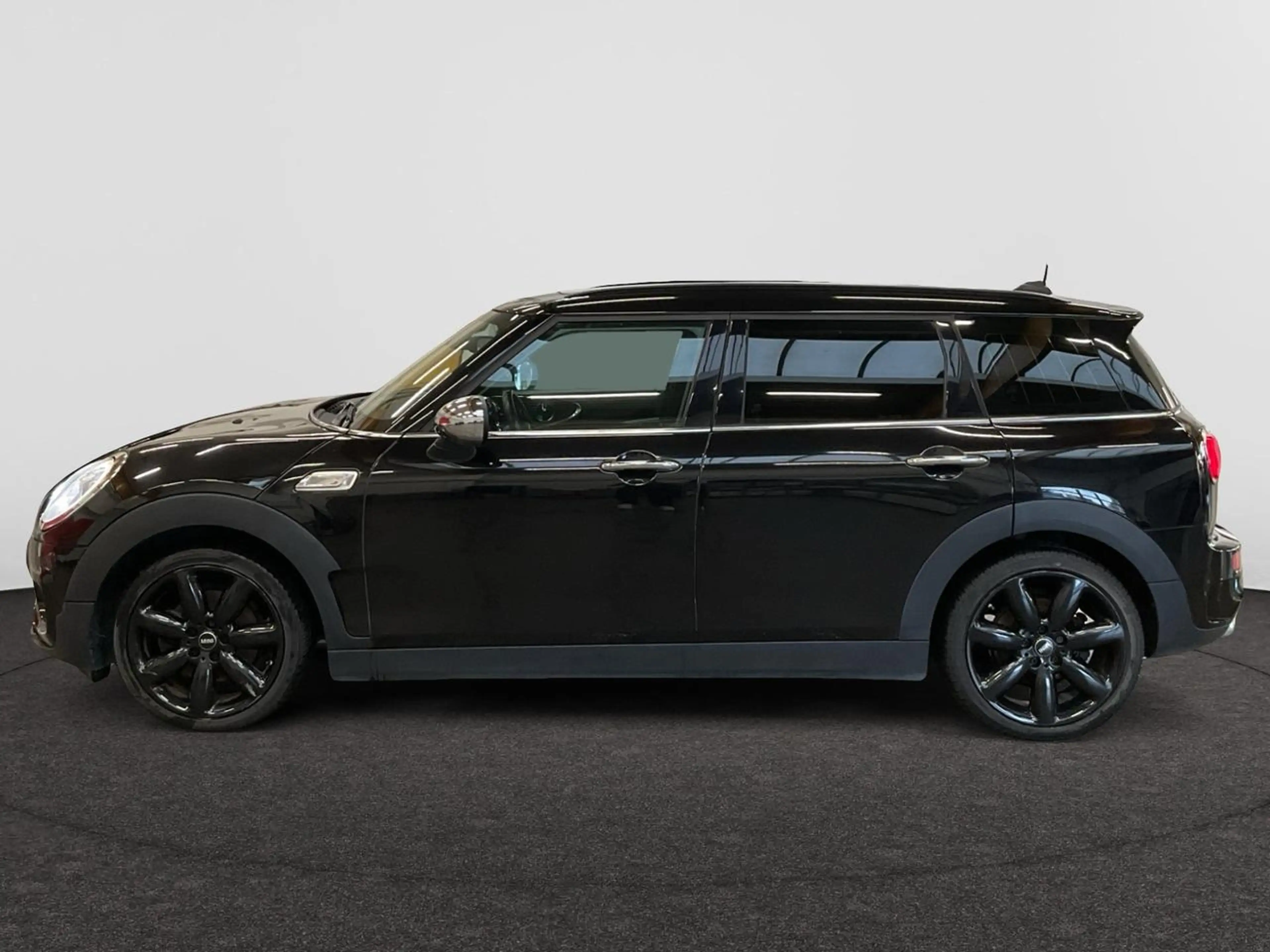 MINI Cooper S Clubman 2.0 Cooper S 192 PK - Lederen Sportzetels - Harman Kardon - Cruise Control - — photo 2