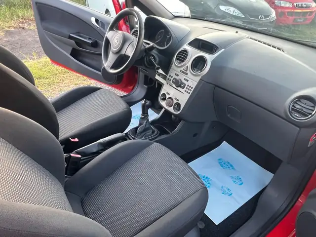 Opel Corsa view 9