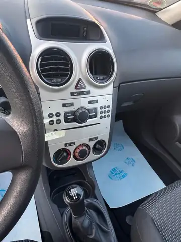 Opel Corsa view 8