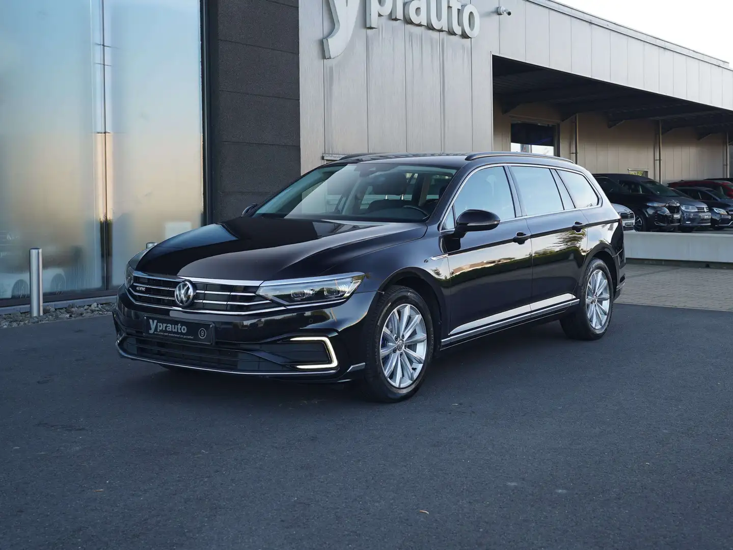 Volkswagen Passat Variant 1.4 TSI Plug-In-Hybrid DSG GTE Sfeer ACC Trekhaak Noir - 1