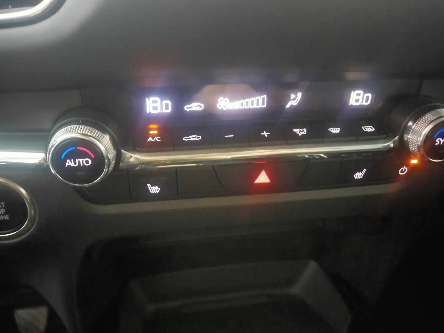 Mazda CX-30 2.0 e-Skyactiv-G Exclusive Line Plus FWD 110kW - 2