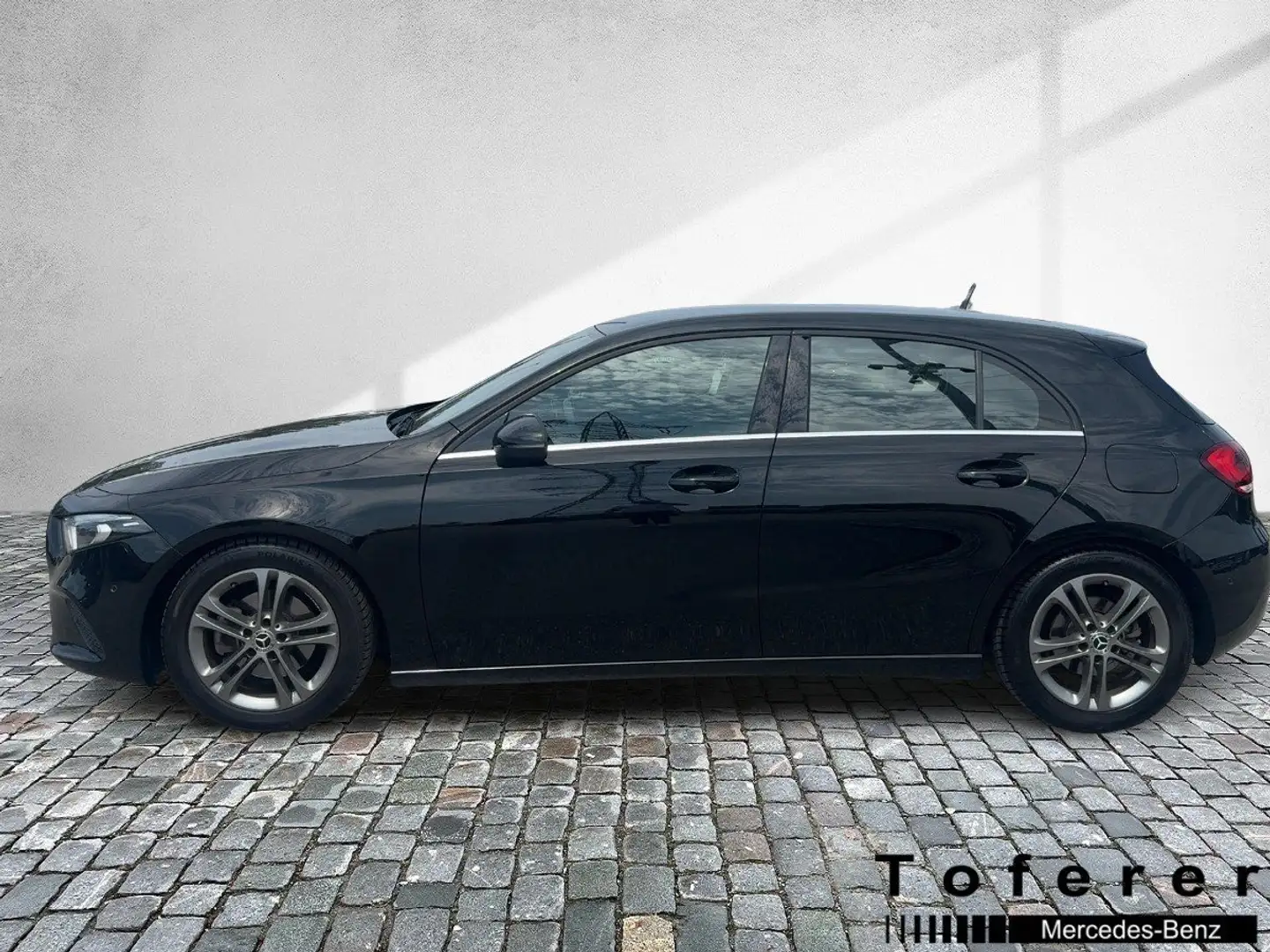 Mercedes-Benz A 160 Kompaktlimousine Style PTS Shz LED MBUX Schwarz - 2