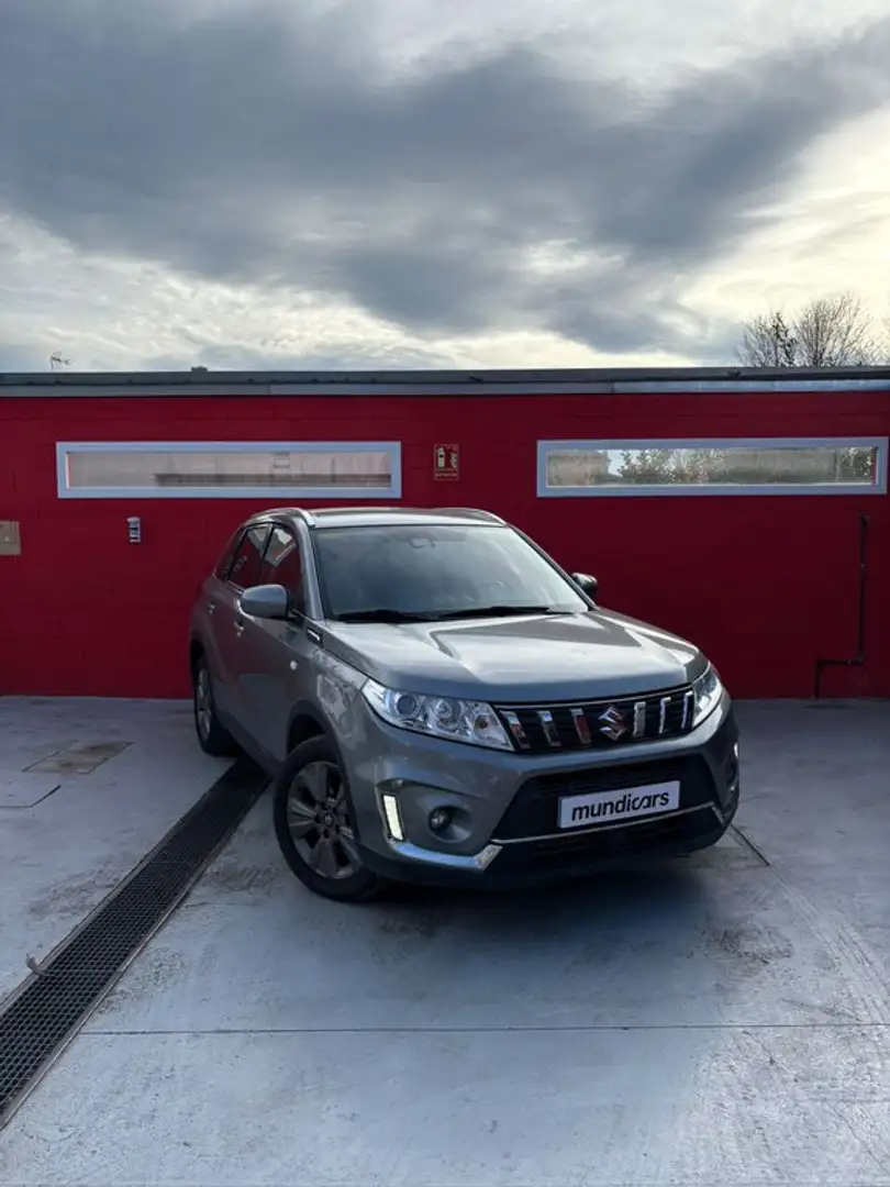 Suzuki Vitara 1.0T GLE 4WD Aut. Gris - 2