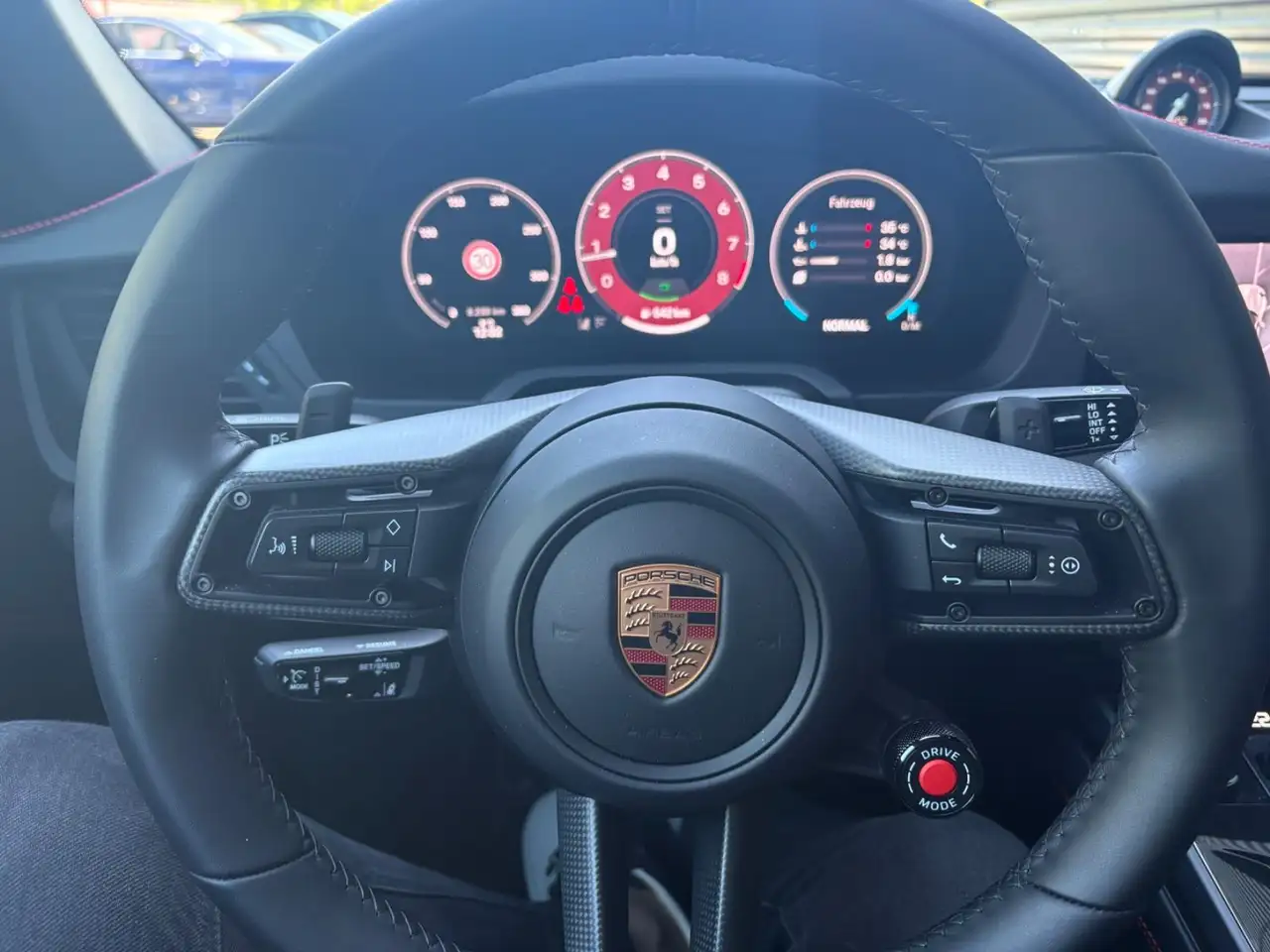 Porsche 992 911 -992 Targa 4 GTS T-Hybrid-NP : 215.000 € 11