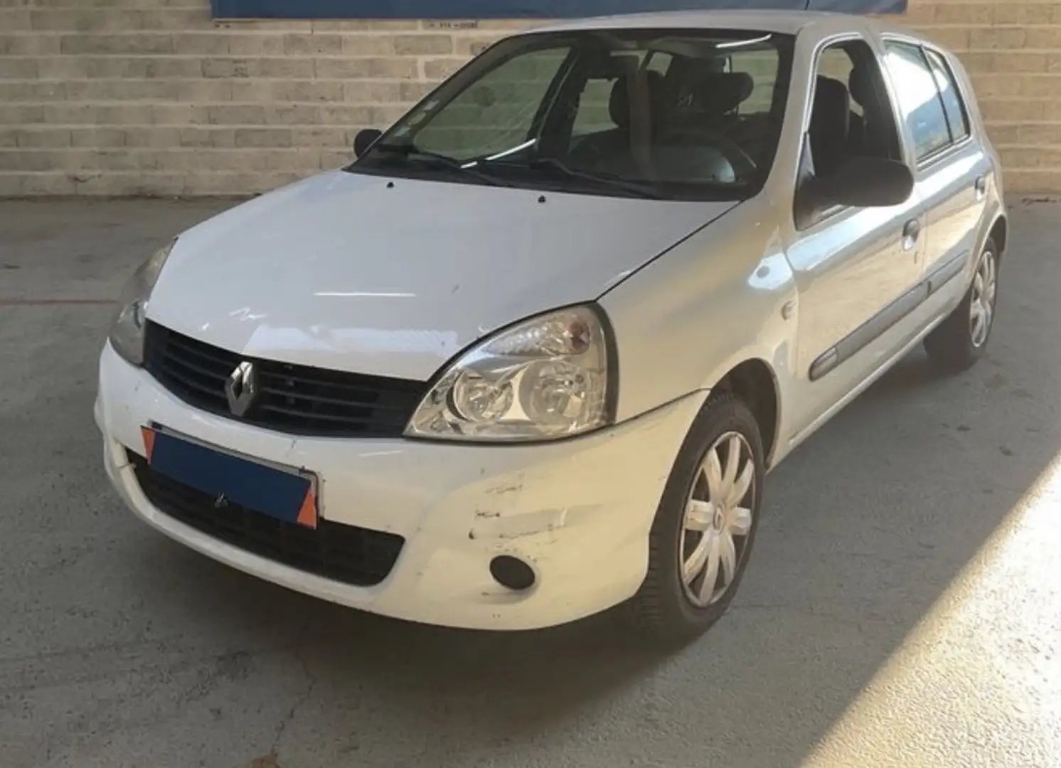 Renault Clio 1.2 16v 75 Campus Authentique - 1